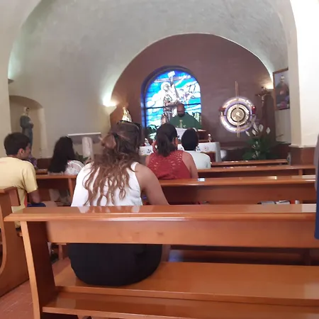 Oasi Madre Della Pace فندق مبيت وإفطار سورينتو