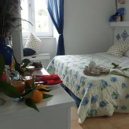 فندق مبيت وإفطار Oasi Madre Della Pace 4*