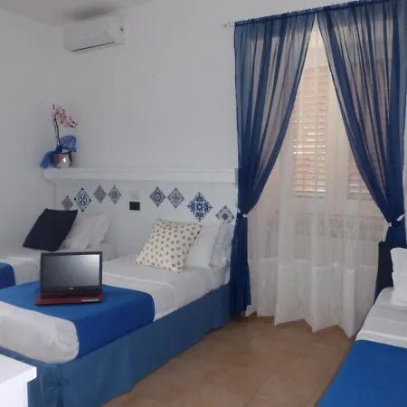 فندق مبيت وإفطار Oasi Madre Della Pace 4*