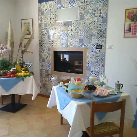 Oasi Madre Della Pace فندق مبيت وإفطار 4*