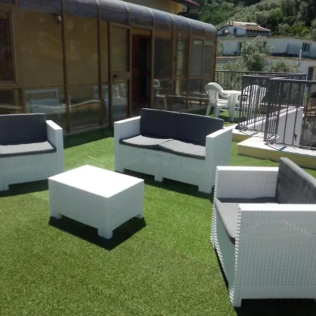 فندق مبيت وإفطار Oasi Madre Della Pace سورينتو