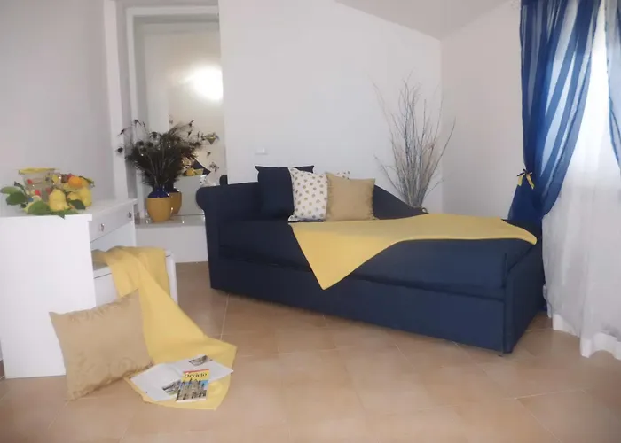 Oasi Madre Della Pace Alojamento de Acomodação e Pequeno-almoço Sorrento