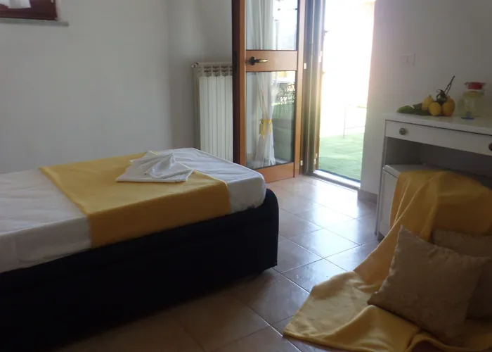 Oasi Madre Della Pace Alojamento de Acomodação e Pequeno-almoço