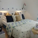 Oasi Madre Della Pace סורנטו