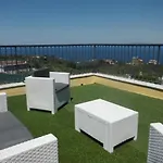 לינה וארוחת בוקר Oasi Madre Della Pace 4*