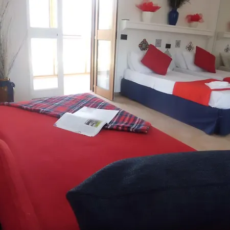 Oasi Madre Della Pace Oda ve Kahvaltı 4*