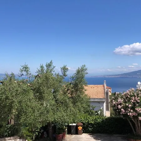 Bed & Breakfast Oasi Madre Della Pace 2*